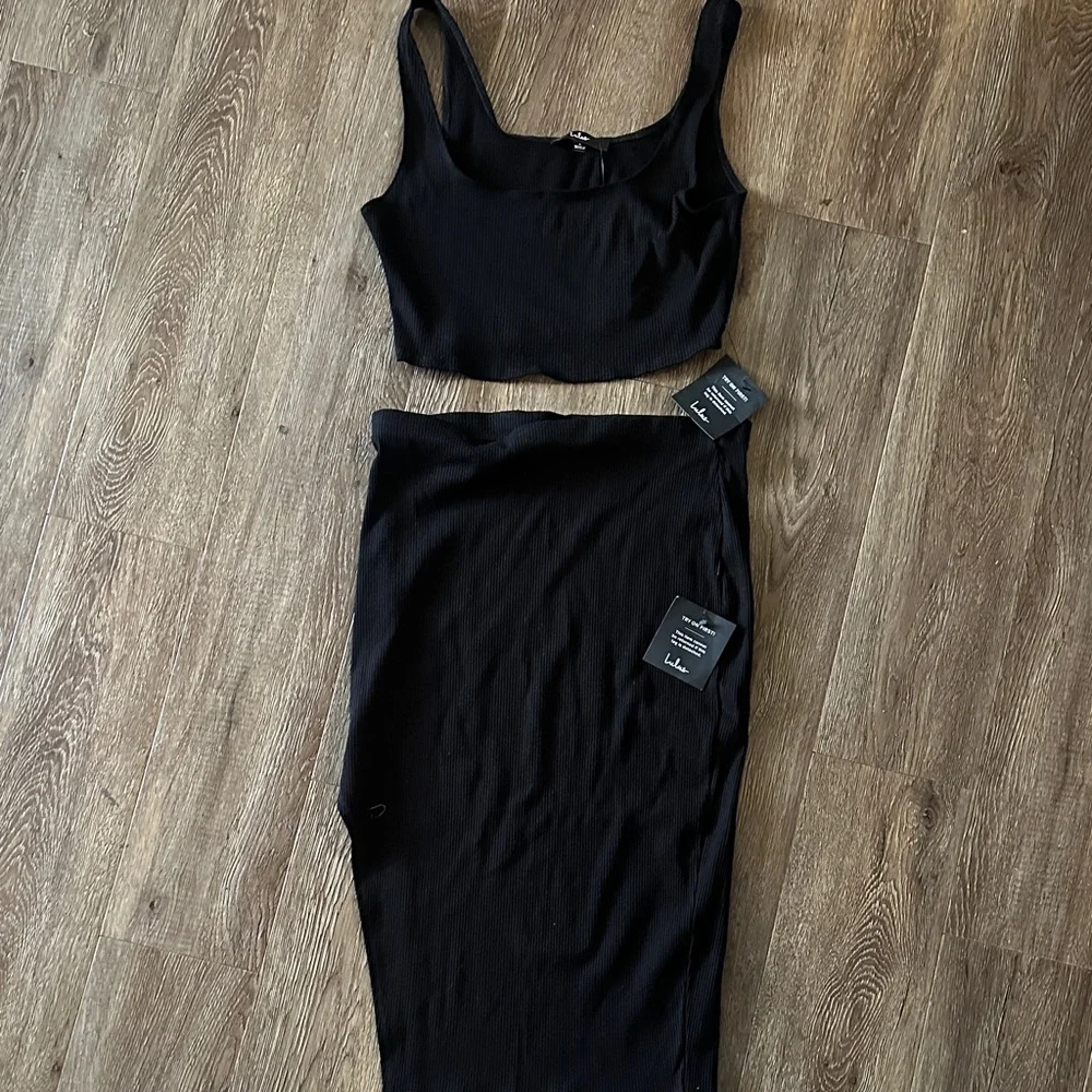 Lulu's Black Ribbed Pencil Midi Skirt and Top - Picture 1 of 2
